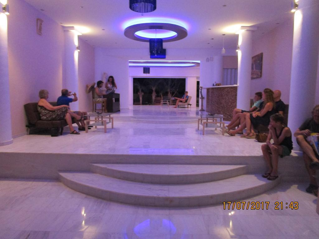 Saint Konstantin Beach Apartments Stegna Extérieur photo