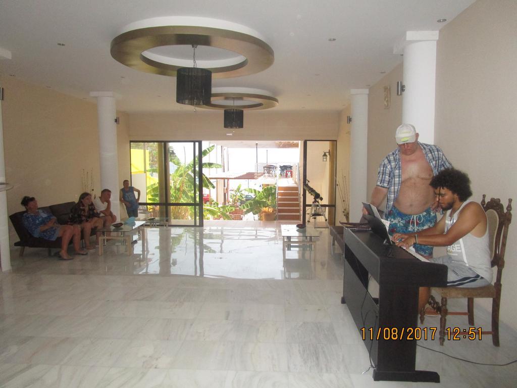 Saint Konstantin Beach Apartments Stegna Extérieur photo