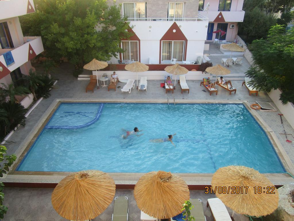 Saint Konstantin Beach Apartments Stegna Extérieur photo